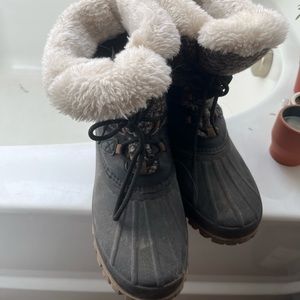 Storm snow boots